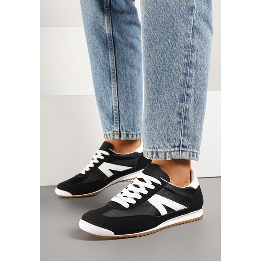 Czarne Sneakersy Ozdobione Geometrycznym Wzorem Teroti ze sklepu born2be.pl w kategorii Buty sportowe damskie - zdjęcie 179426583