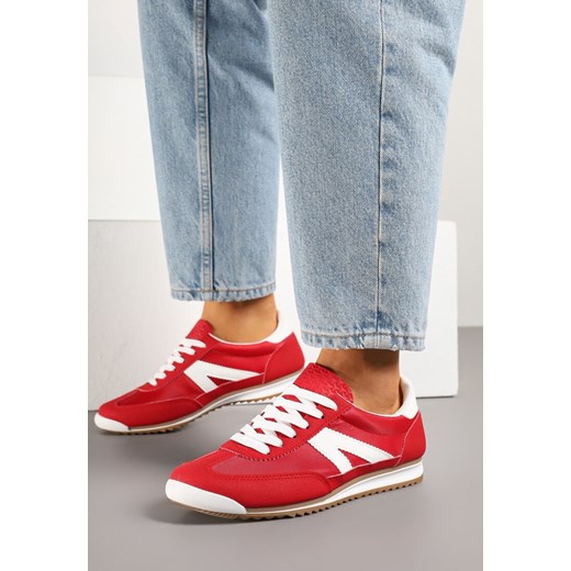 Czerwone Sneakersy Ozdobione Geometrycznym Wzorem Teroti ze sklepu born2be.pl w kategorii Buty sportowe damskie - zdjęcie 179426601