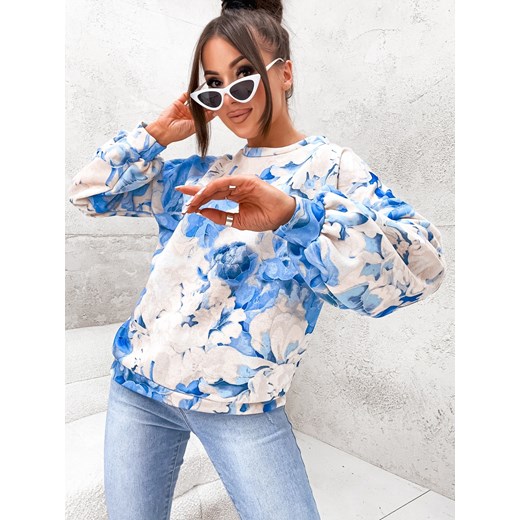 BLUZA W KWIATOWY WZÓR- NIEBIESKA ze sklepu olika.com.pl w kategorii Bluzy damskie - zdjęcie 179433604