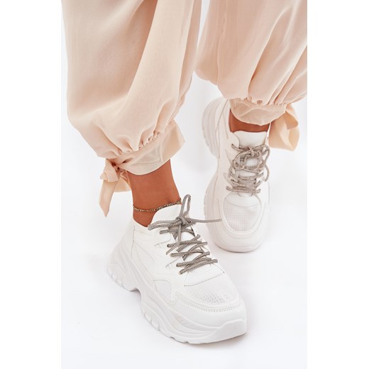 Sneakersy Z Ozdobnym Sznurowaniem Na Platformie Białe Evalianne ze sklepu ZAZOO w kategorii Buty sportowe damskie - zdjęcie 179453832