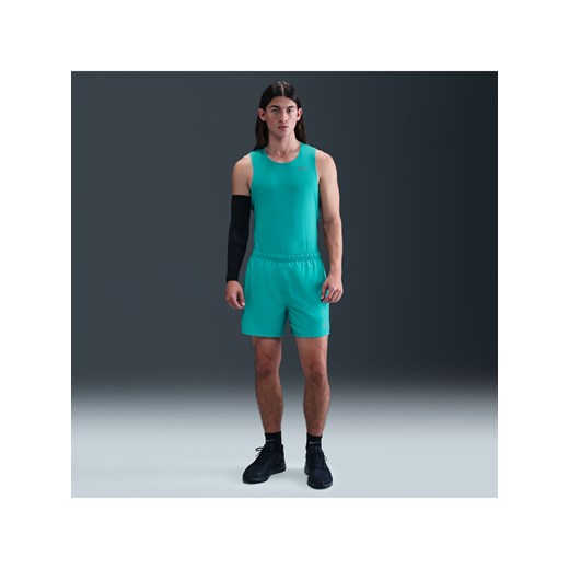 Męskie spodenki do biegania z wszytą bielizną Dri-FIT Nike Challenger 13 cm - Zieleń ze sklepu Nike poland w kategorii Spodenki męskie - zdjęcie 179462450