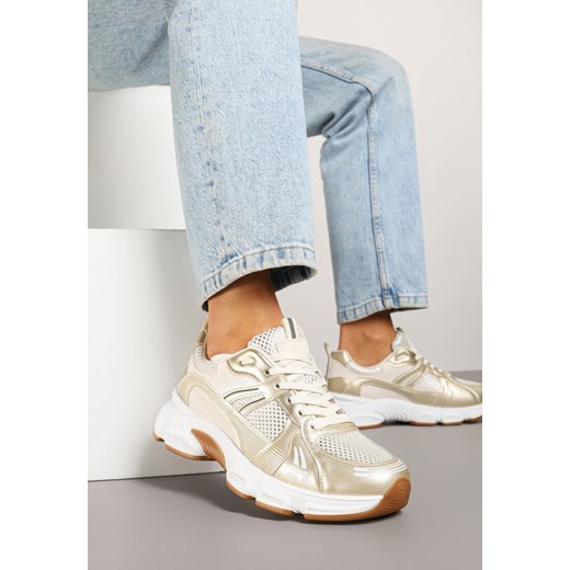 Beżowe Sneakersy w Streetwearowym Stylu z Siateczkowymi Zdobieniami Dorelline ze sklepu born2be.pl w kategorii Buty sportowe damskie - zdjęcie 179473311