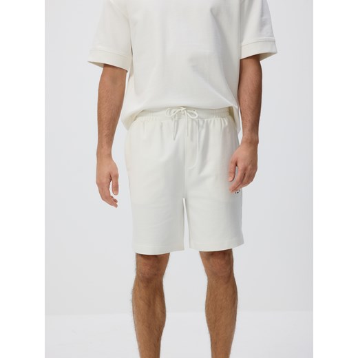 Spodenki męskie białe Reserved bawełniane 