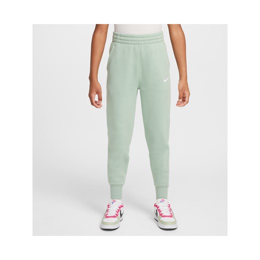 Spodnie dla dużych dzieci (dziewcząt) o wysokim stanie Nike Sportswear Club Fleece - Zieleń ze sklepu Nike poland w kategorii Spodnie dziewczęce - zdjęcie 179484983