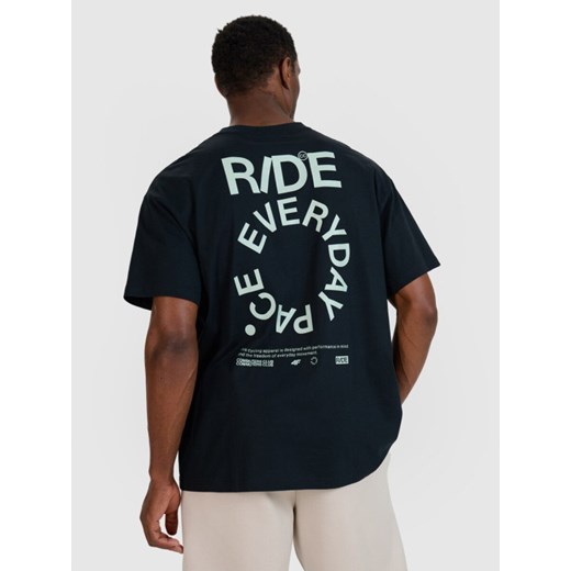 Męski t-shirt oversize z nadrukiem 4F 4FWSS25TTSHM1979 - czarny ze sklepu Sportstylestory.com w kategorii T-shirty męskie - zdjęcie 179485363