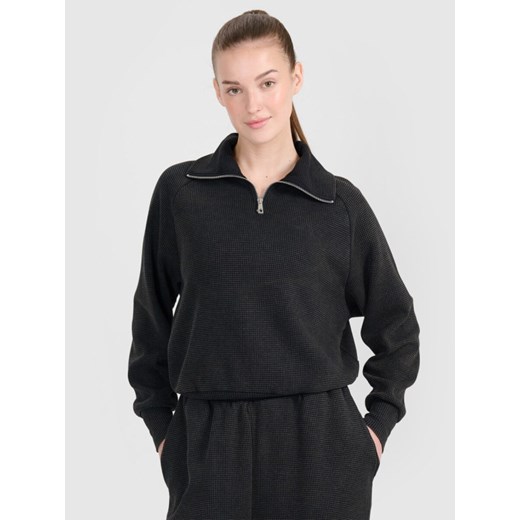 Damska bluza dresowa nierozpinana bez kaptura 4F 4FRSS25TSWSF2150 - czarna ze sklepu Sportstylestory.com w kategorii Bluzy damskie - zdjęcie 179485773