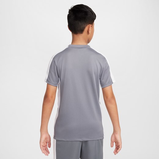 T-shirt chłopięce szary Nike z krótkim rękawem
