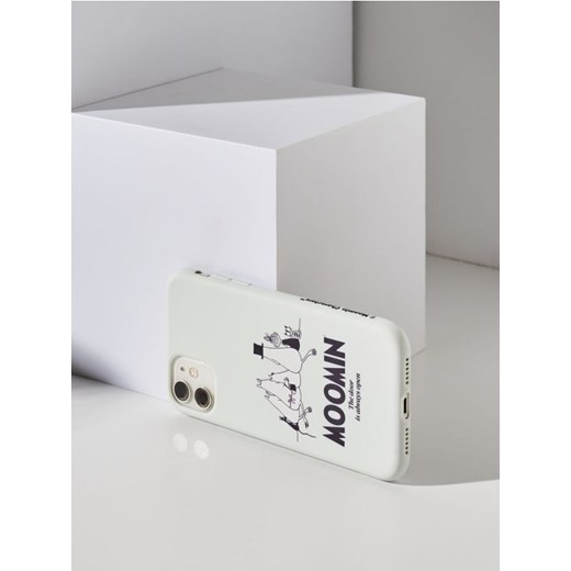Sinsay - Etui na iPhone 15 The Moomins - kremowy ze sklepu Sinsay w kategorii Etui - zdjęcie 179492880