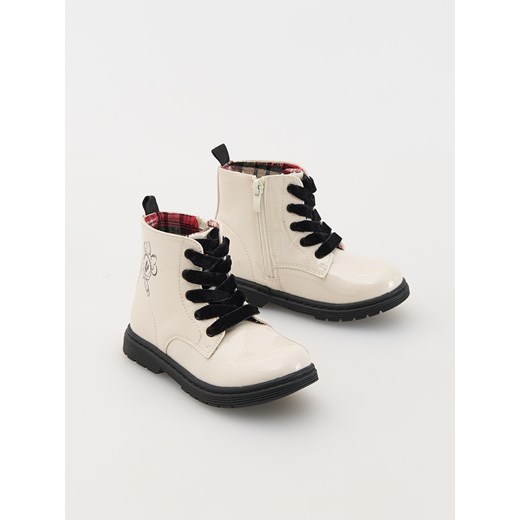 Reserved - Botki Minnie Mouse - beżowy ze sklepu Reserved w kategorii Buty zimowe dziecięce - zdjęcie 179511080