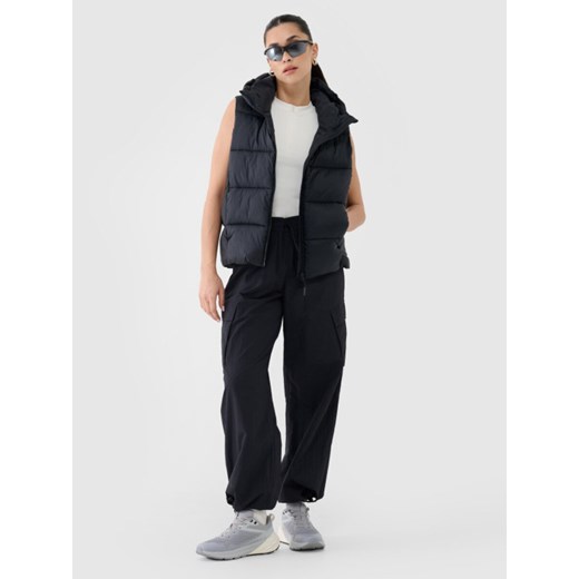 Damskie spodnie tkaninowe casual 4F 4FRSS25TTROF1372 - czarne ze sklepu Sportstylestory.com w kategorii Spodnie damskie - zdjęcie 179536141
