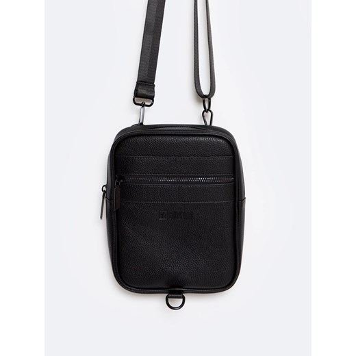 Torba męska typu crossbody ze skóry ekologicznej czarna Matsel 906 ze sklepu Big Star w kategorii Torby męskie - zdjęcie 179542504