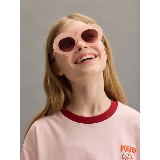 Reserved - Okulary przeciwsłoneczne z oprawką w kształcie muszelki - różowy Reserved ONE SIZE Reserved