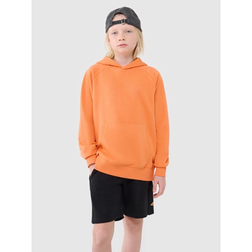 Chłopięca bluza dresowa nierozpinana z kapturem 4F 4FJWSS25TSWSM1712 - pomarańczowa ze sklepu Sportstylestory.com w kategorii Bluzy chłopięce - zdjęcie 179596510