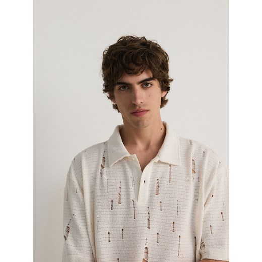 Reserved - Koszulka polo z rozdarciami - złamana biel ze sklepu Reserved w kategorii T-shirty męskie - zdjęcie 179600571