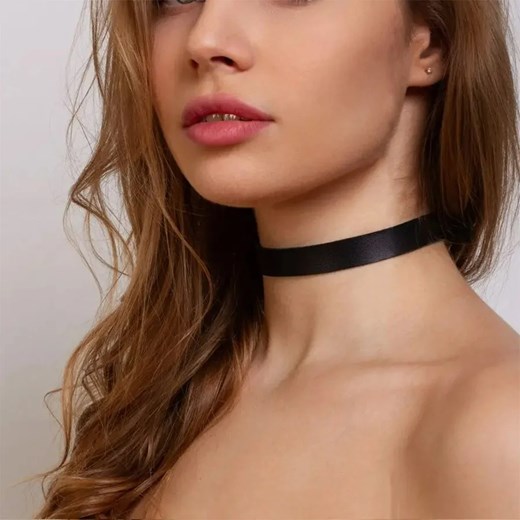 Prosty choker - Czarny ze sklepu Intimica.pl w kategorii Naszyjniki - zdjęcie 179624584