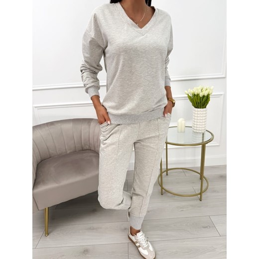 Jasnoszary Komplet Bluza + Spodnie ze sklepu ModnaKiecka.pl w kategorii Komplety i garnitury damskie - zdjęcie 179632832