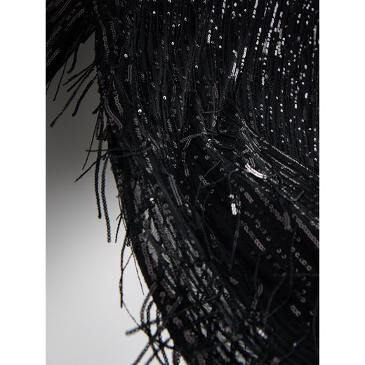 Sukienka Reserved prosta czarna z cekinami z okrągłym dekoltem mini 