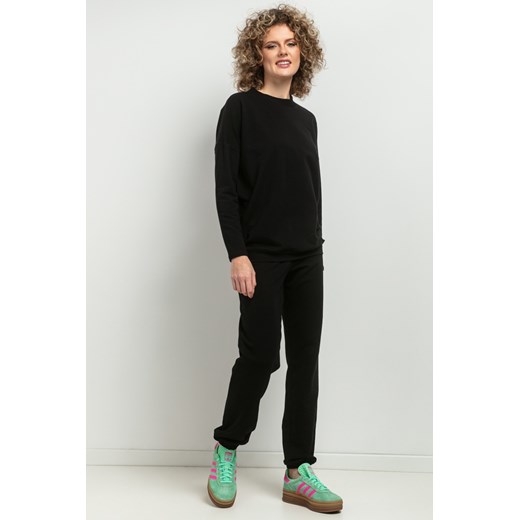 Prosta bluza dresowa - czarna ze sklepu Cudmoda w kategorii Bluzy damskie - zdjęcie 179651894