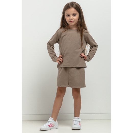 Krótka bluza dresowa dla dziewczynki - cappuccino ze sklepu Cudmoda w kategorii Bluzy dziewczęce - zdjęcie 179651991