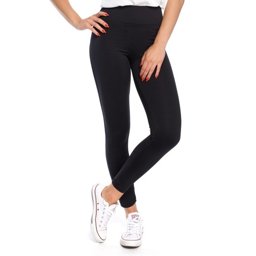 Dopasowane gładkie legginsy push up - czarne ze sklepu Cudmoda w kategorii Spodnie damskie - zdjęcie 179655070
