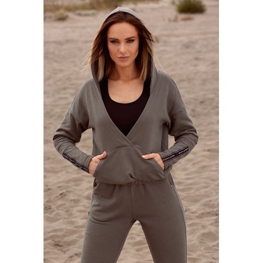 Bluza z kieszenią kangurek i kapturem - khaki ze sklepu Cudmoda w kategorii Bluzy damskie - zdjęcie 179656004
