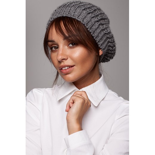 Stylowy ciepły beret - grafitowy ze sklepu Cudmoda w kategorii Berety damskie - zdjęcie 179656091
