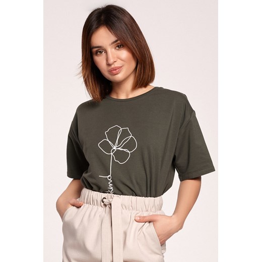 Klasyczny t-shirt z nadrukiem - militarno-zielony ze sklepu Cudmoda w kategorii Bluzki damskie - zdjęcie 179656632