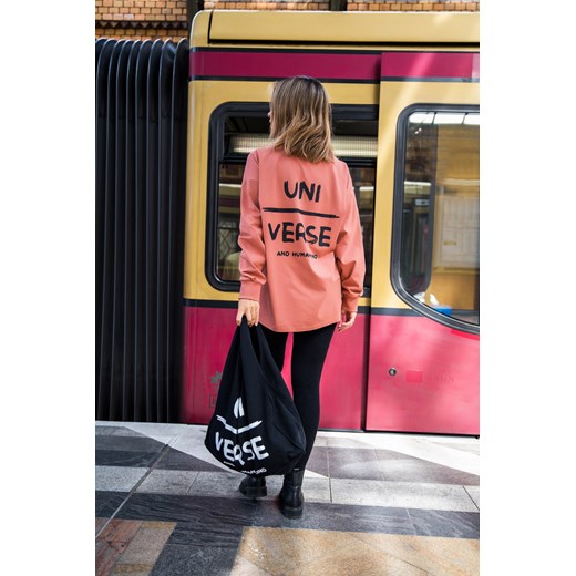 Bluzka longsleeve z nadrukiem - ceglasta ze sklepu Cudmoda w kategorii Bluzki damskie - zdjęcie 179657013