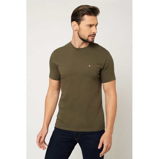 T-shirt męski pod marynarkę - khaki ze sklepu Cudmoda w kategorii T-shirty męskie - zdjęcie 179657282