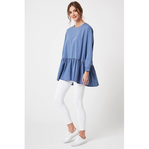 Bluza oversize zapinana z tyłu - jeansowa ze sklepu Cudmoda w kategorii Bluzy damskie - zdjęcie 179658944