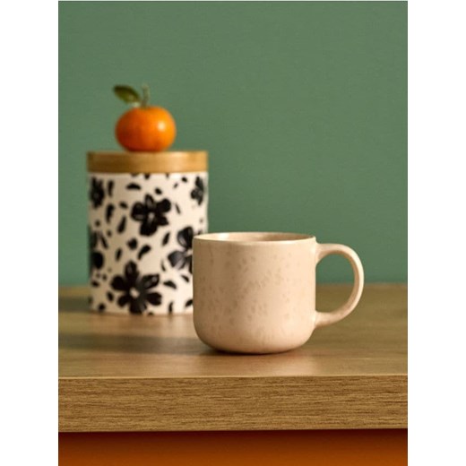 Sinsay - Ceramiczny kubek - kremowy ze sklepu Sinsay w kategorii Kubki - zdjęcie 179662891