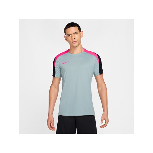 Męska koszulka piłkarska z krótkim rękawem Dri-FIT Nike Strike - Szary ze sklepu Nike poland w kategorii T-shirty męskie - zdjęcie 179670814