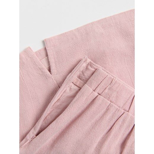 Reserved - Szorty imitujące spódnicę z dodatkiem lnu - brudny róż Reserved 140 (9 lat) Reserved
