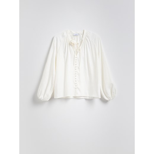 Reserved - Bluzka z ozdobnym wiązaniem - kremowy Reserved L Reserved