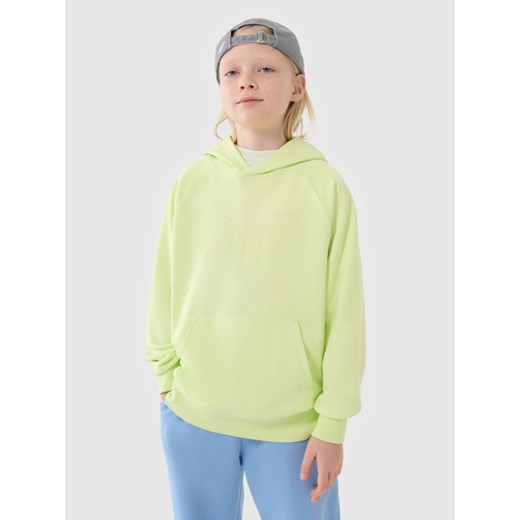 Chłopięca bluza dresowa nierozpinana z kapturem 4F 4FJWSS25TSWSM1712 - zielona ze sklepu Sportstylestory.com w kategorii Bluzy chłopięce - zdjęcie 179684981