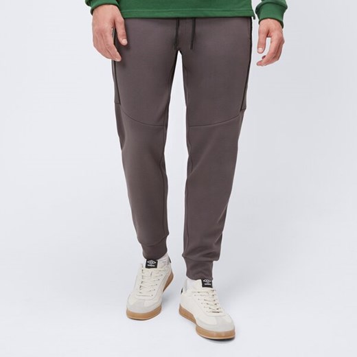umbro spodnie andy ul125spm01001 ze sklepu 50style.pl w kategorii Spodnie męskie - zdjęcie 179688163