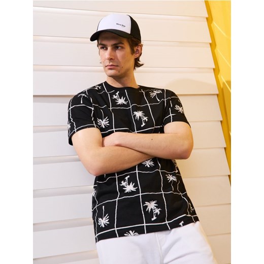 Sinsay - Czapka z daszkiem trackerka - wielobarwny ze sklepu Sinsay w kategorii T-shirty męskie - zdjęcie 179698763