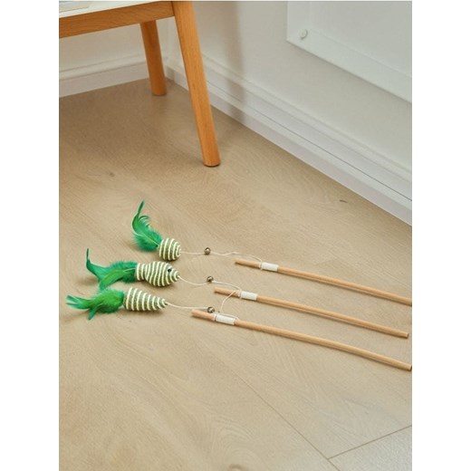 Sinsay - Wędka dla kota z piórkami i dzwoneczkiem - zielony Sinsay One Size Sinsay