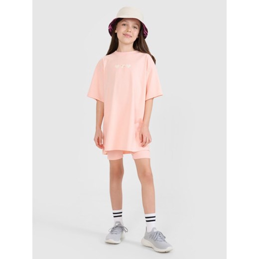 Dziewczęcy t-shirt z nadrukiem 4F 4FJRSS25TTSHF2656 - różowy ze sklepu Sportstylestory.com w kategorii Bluzki dziewczęce - zdjęcie 179733412