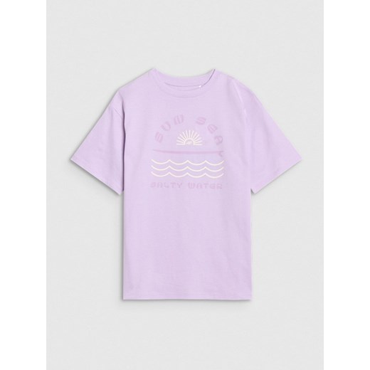 Dziewczęcy t-shirt z nadrukiem 4F 4FJWSS25TTSHF1870 - fioletowy ze sklepu Sportstylestory.com w kategorii Bluzki dziewczęce - zdjęcie 179755211