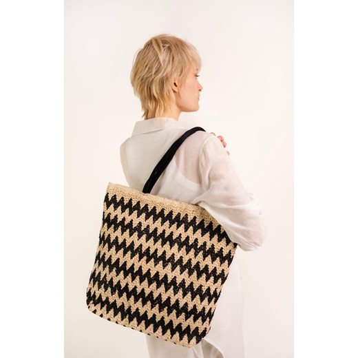 Torba pleciona damska jasnobeżowy wzór Trisha tr24416-1, Kolor jasny beż, Rozmiar uniwersalny, Art of Polo ze sklepu Primodo w kategorii Torby Shopper bag - zdjęcie 179759952