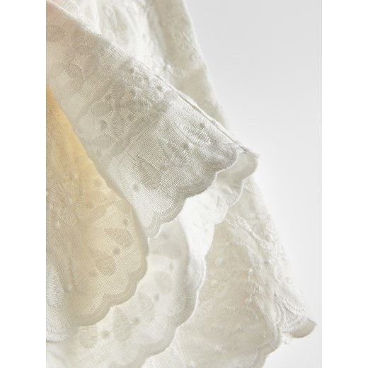 Reserved - Szorty z haftem - złamana biel Reserved 42 Reserved