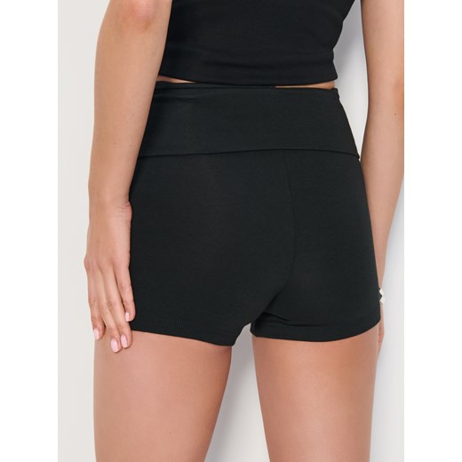 Szorty czarne Sinsay bawełniane na lato 