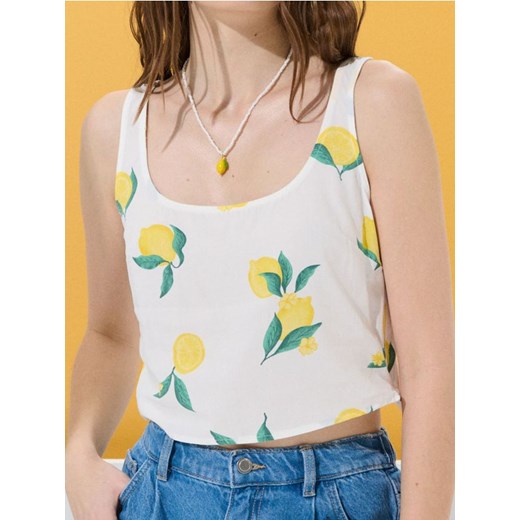 Sinsay - Wiskozowy crop top ze wzorem w cytryny - biały ze sklepu Sinsay w kategorii Bluzki damskie - zdjęcie 179765352