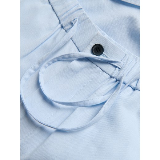 Reserved - Szorty regular z dodatkiem lnu - jasnoniebieski Reserved S Reserved