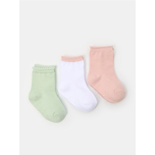 Sinsay - Skarpetki niemowlęce 3 pack - wielobarwny ze sklepu Sinsay w kategorii Skarpetki dziecięce - zdjęcie 179769980
