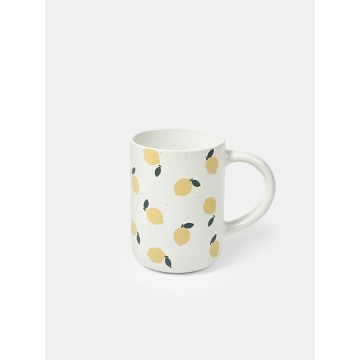 Sinsay - Kubek delikatnie nakrapiany z motywem owocowym - czerwony Sinsay One Size Sinsay