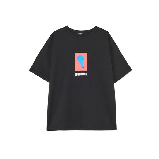 Cropp - Czarny T-shirt z gumowym balonem - czarny ze sklepu Cropp w kategorii T-shirty męskie - zdjęcie 179811672