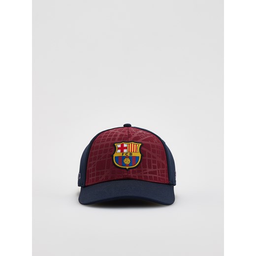Reserved - Czapka FC Barcelona - bordowy ze sklepu Reserved w kategorii Czapki dziecięce - zdjęcie 179812063
