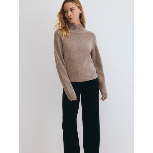 Reserved - Wełniany sweter z dodatkiem kaszmiru - beżowy ze sklepu Reserved w kategorii Swetry damskie - zdjęcie 179818824
